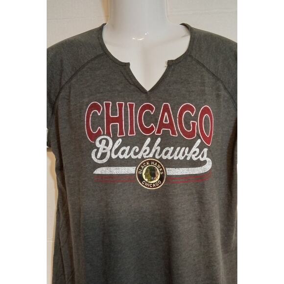 Chicago Blackhawks NHL Women's Split Neck Shirt Large - Picture 2 of 4